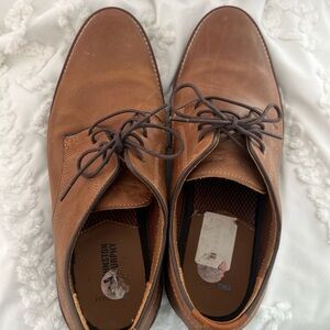 Johnston & Murphy Tan Leather Oxfords